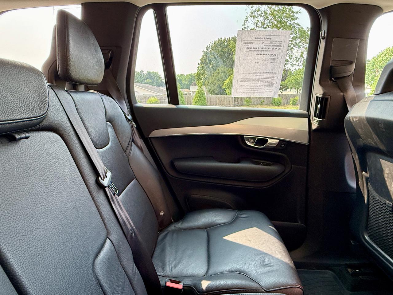 Volvo XC90 T6 AWD 7-Passenger Momentum 2017