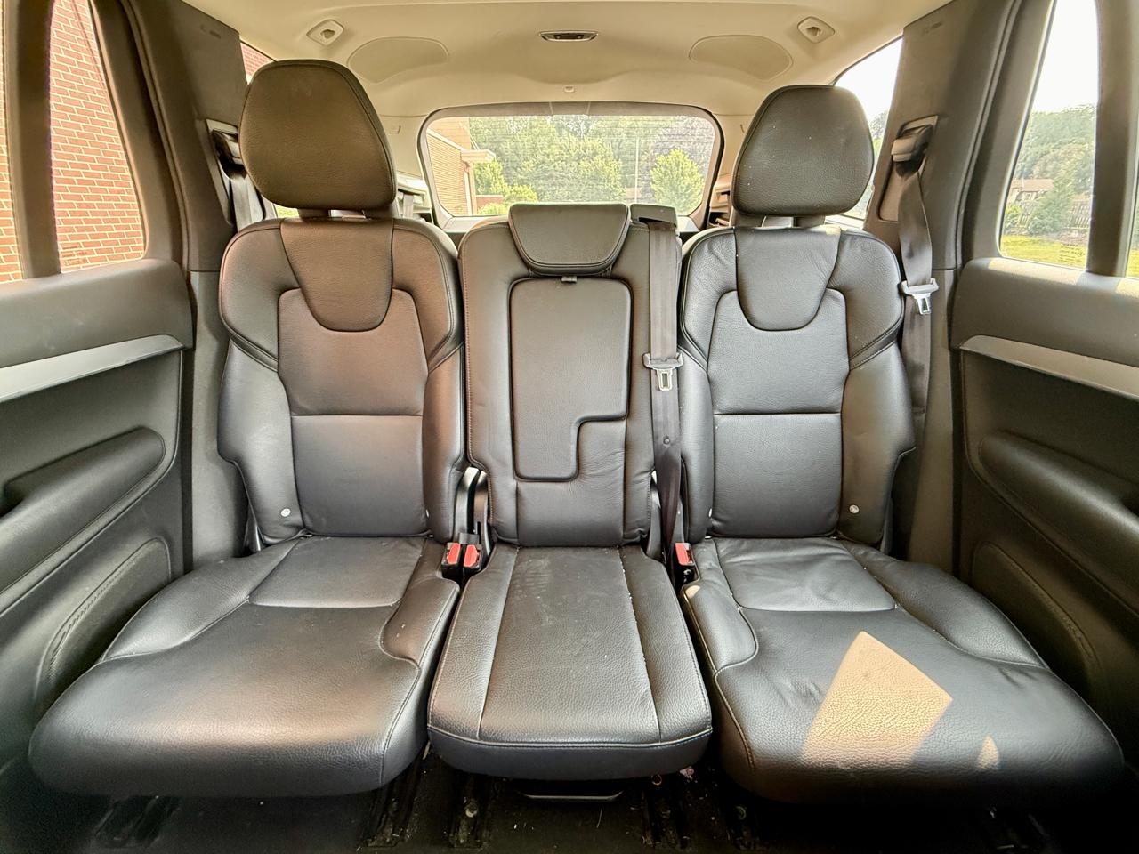 Volvo XC90 T6 AWD 7-Passenger Momentum 2017