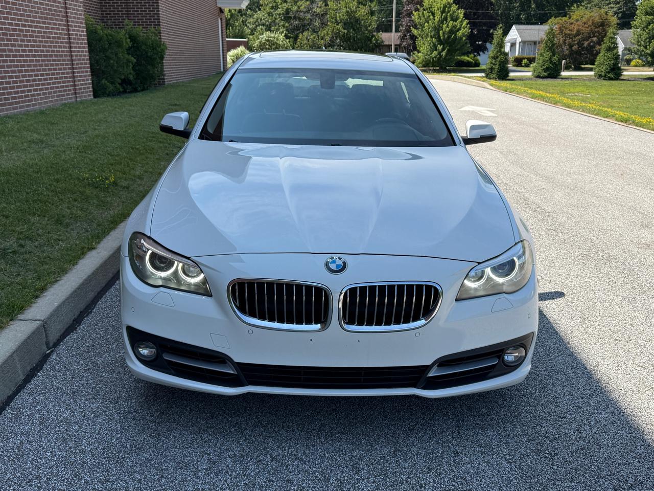 BMW 5 Series 4dr Sdn 528i xDrive AWD 2015