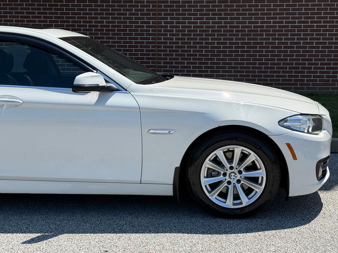 BMW 5 Series 4dr Sdn 528i xDrive AWD 2015