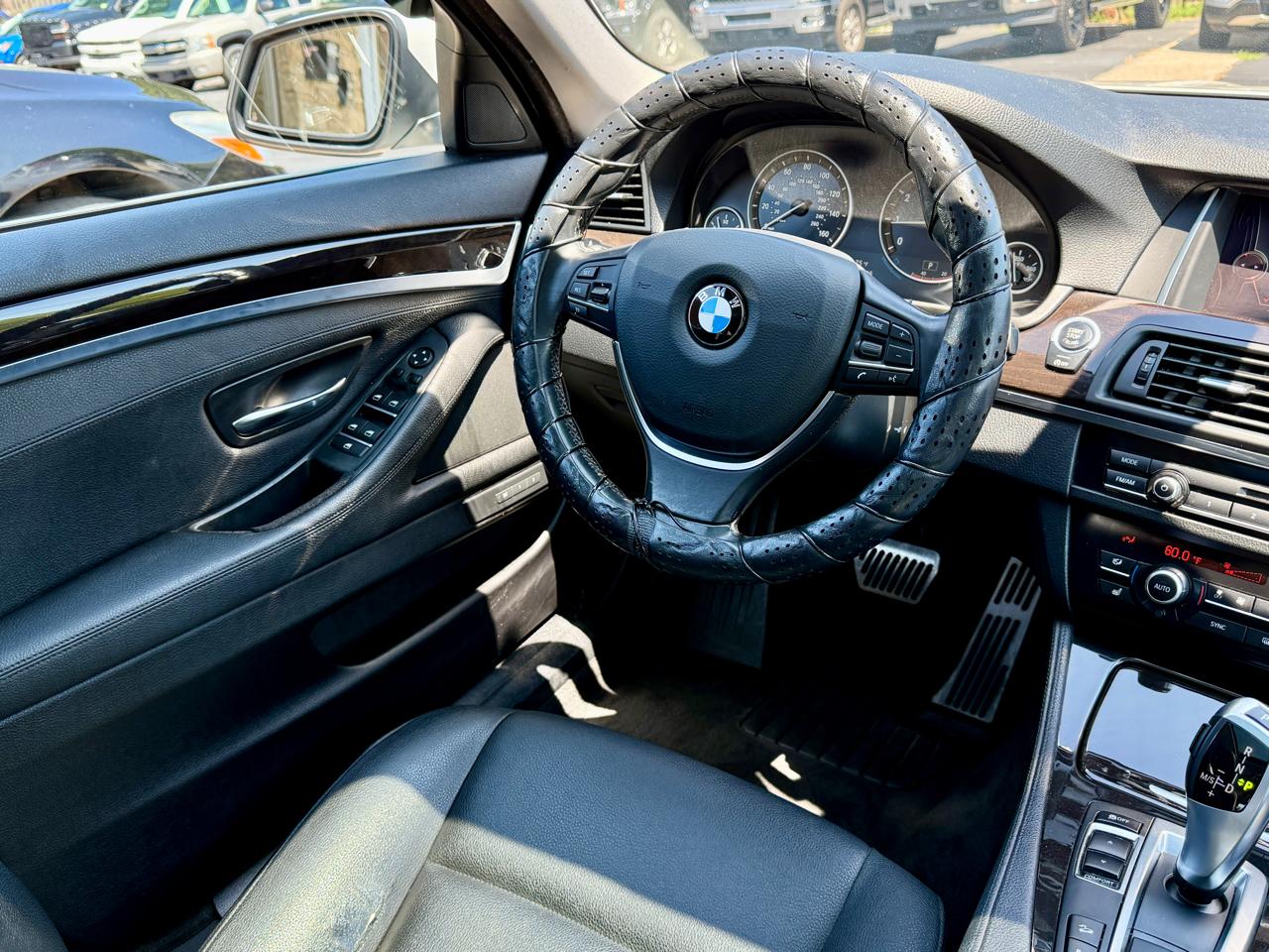 BMW 5 Series 4dr Sdn 528i xDrive AWD 2015