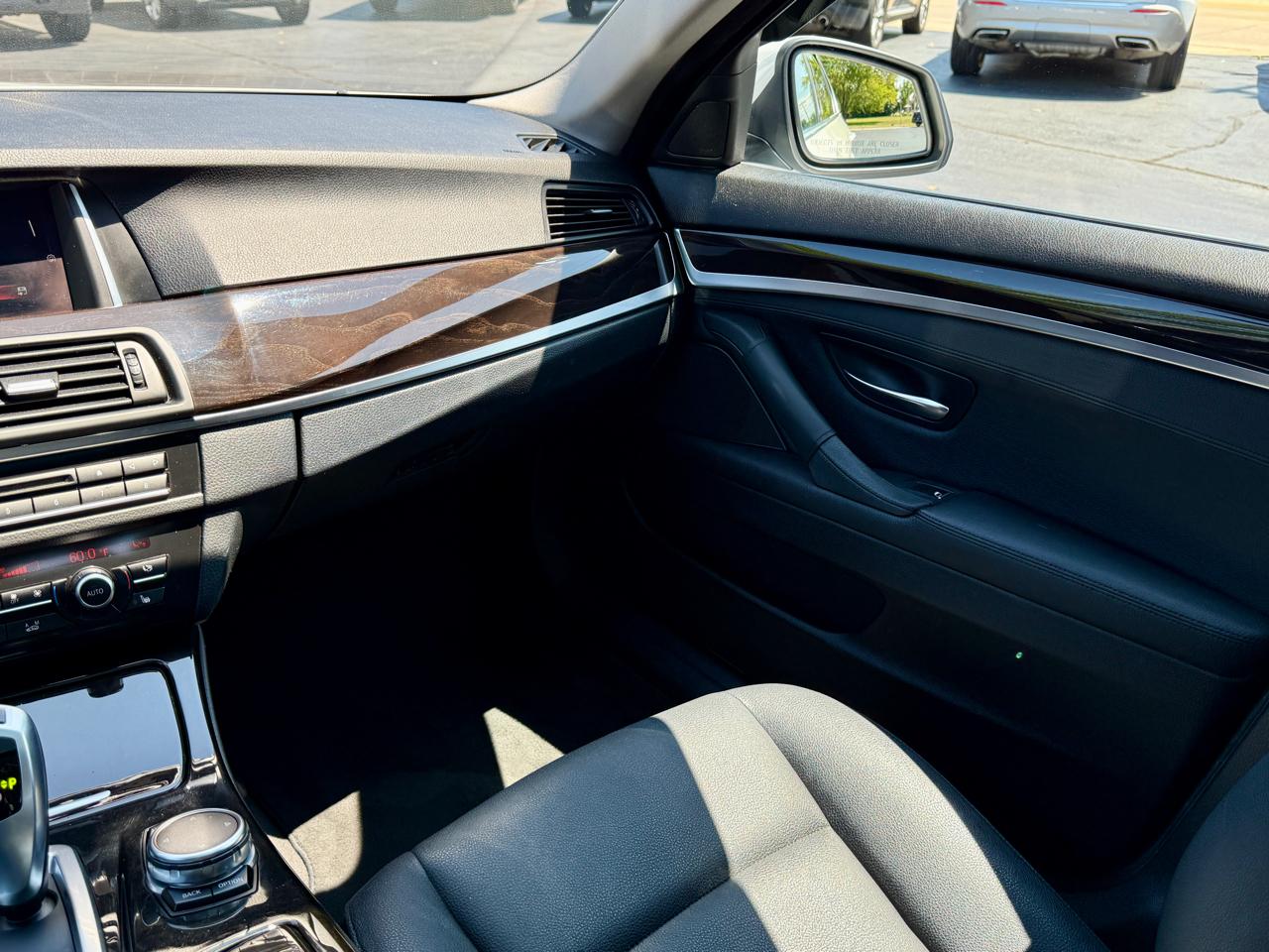 BMW 5 Series 4dr Sdn 528i xDrive AWD 2015