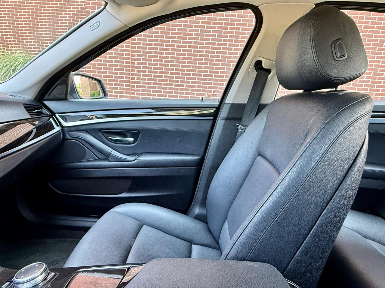 BMW 5 Series 4dr Sdn 528i xDrive AWD 2015