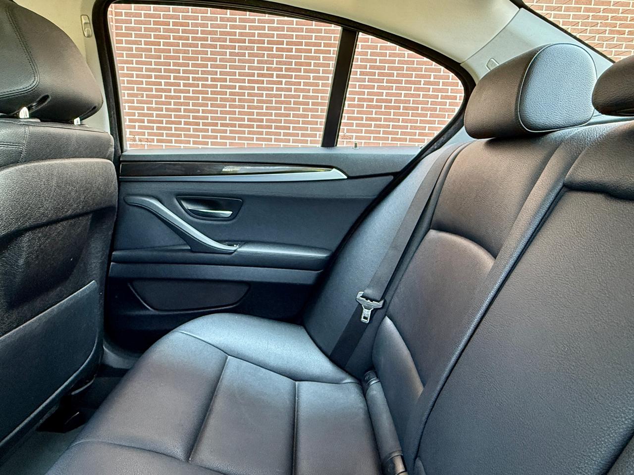 BMW 5 Series 4dr Sdn 528i xDrive AWD 2015