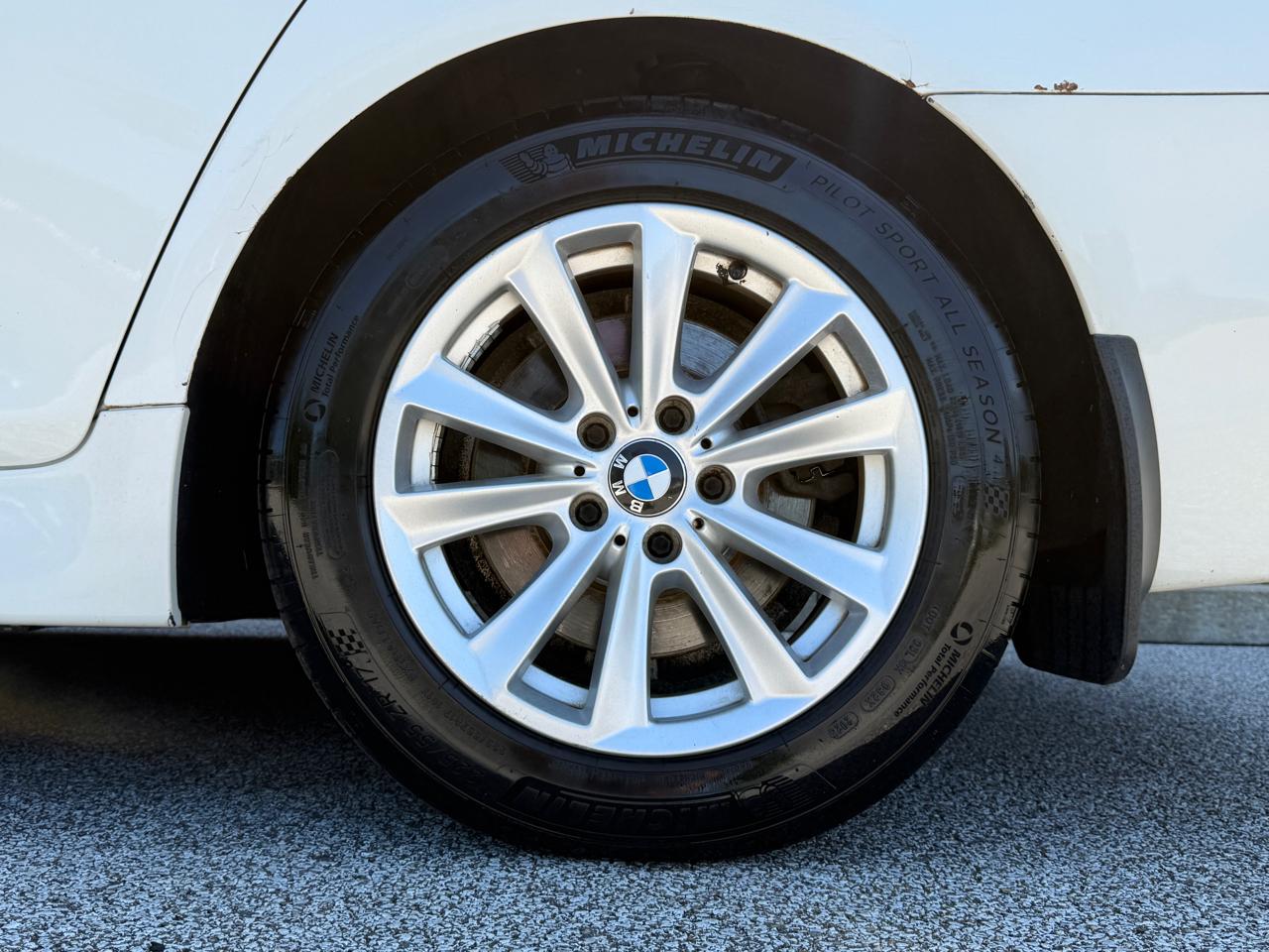 BMW 5 Series 4dr Sdn 528i xDrive AWD 2015