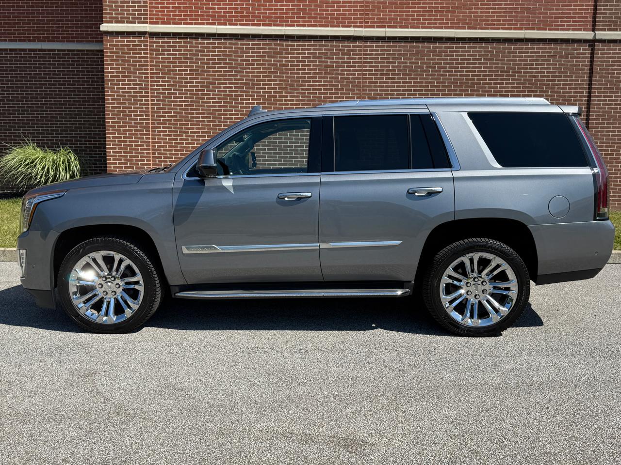 Cadillac Escalade 4WD 4dr Premium Luxury 2019