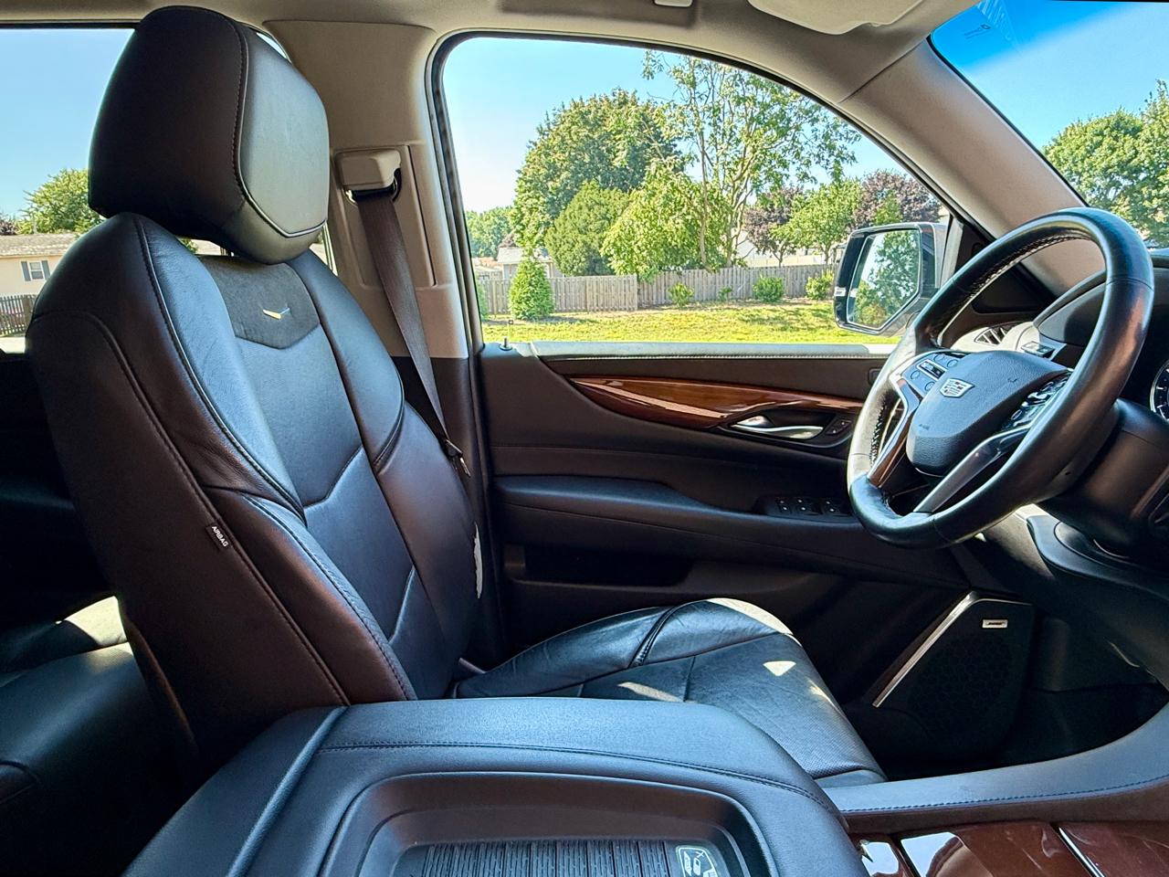 Cadillac Escalade 4WD 4dr Premium Luxury 2019