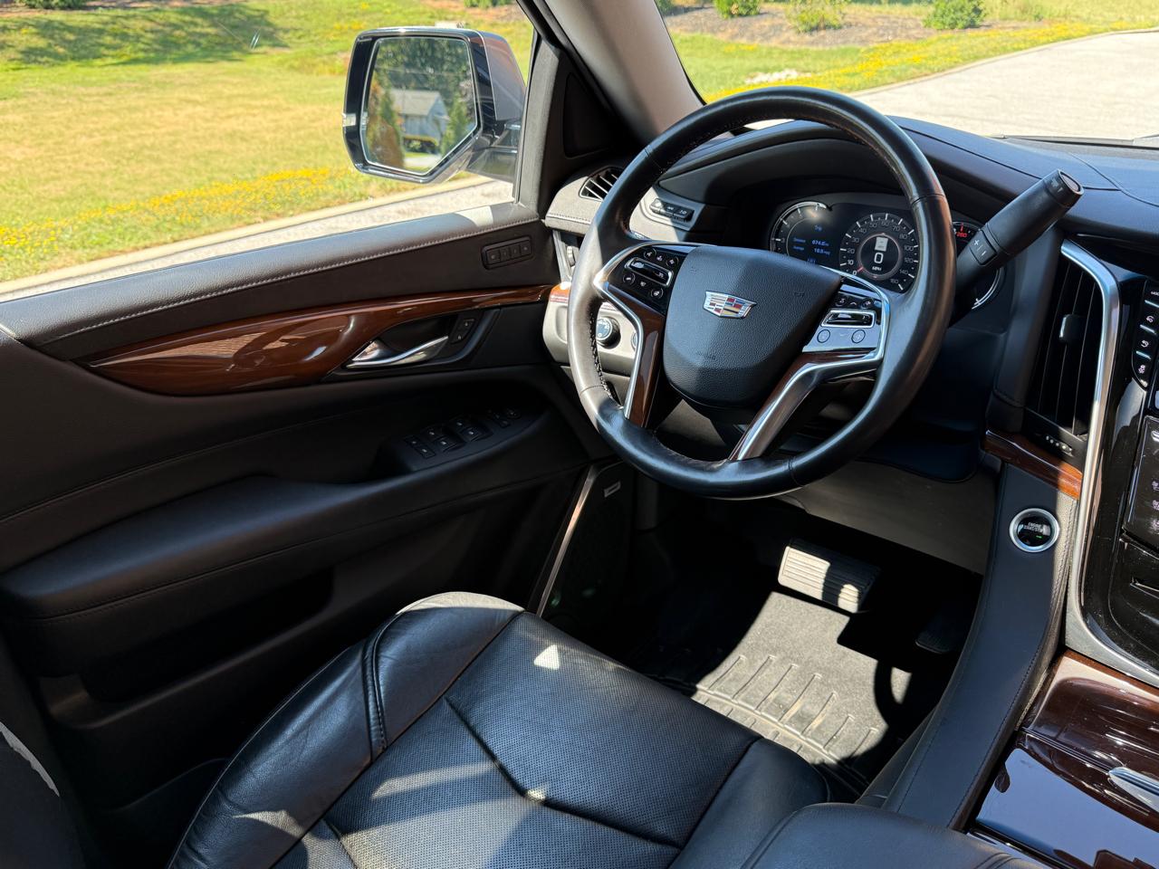 Cadillac Escalade 4WD 4dr Premium Luxury 2019