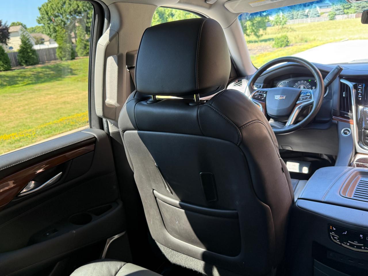 Cadillac Escalade 4WD 4dr Premium Luxury 2019