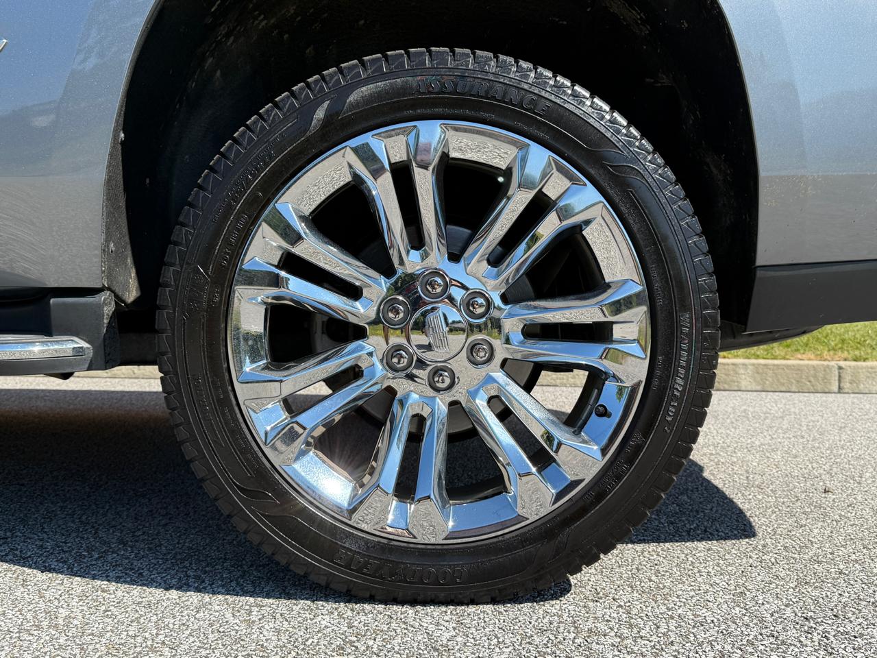 Cadillac Escalade 4WD 4dr Premium Luxury 2019