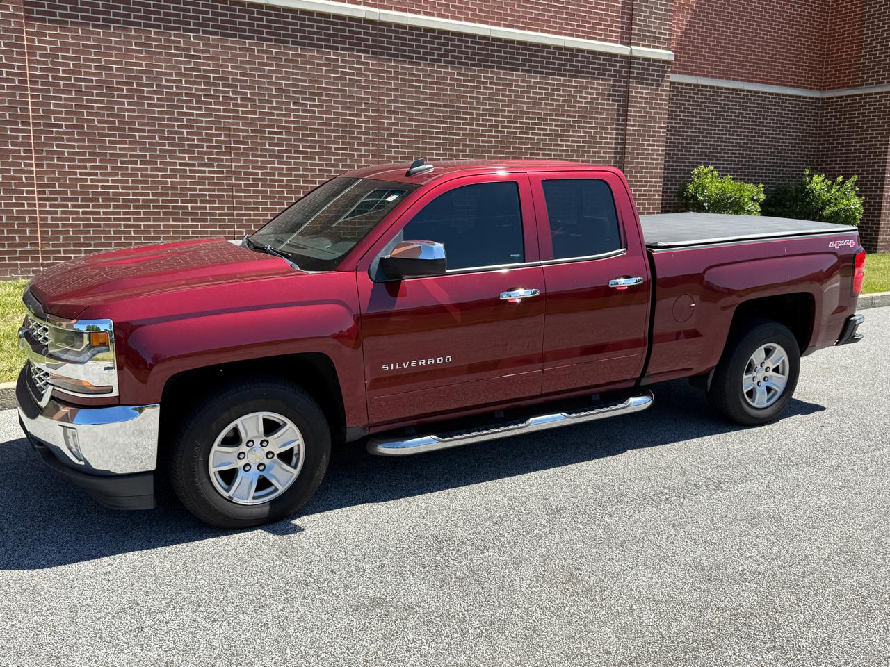 Chevrolet Silverado 1500 4WD Double Cab 143.5" LT w/1LT 2016