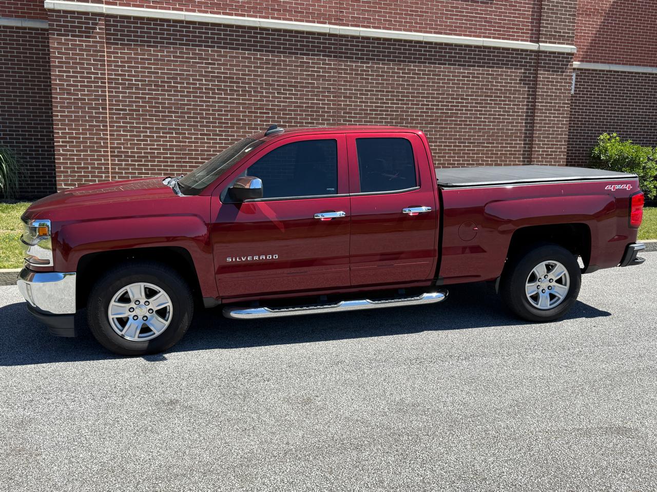Chevrolet Silverado 1500 4WD Double Cab 143.5" LT w/1LT 2016