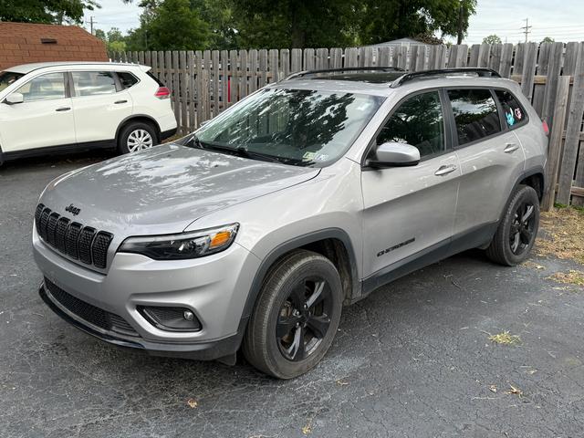 Gray 2019 Jeep Cherokee SUV / Crossover Four-Wheel Drive Automatic