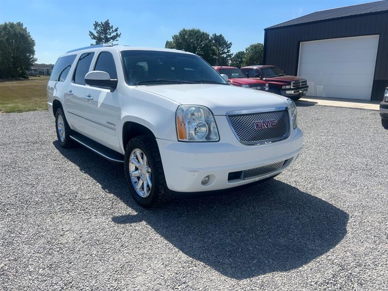 GMC Yukon Denali XL 4WD 2013