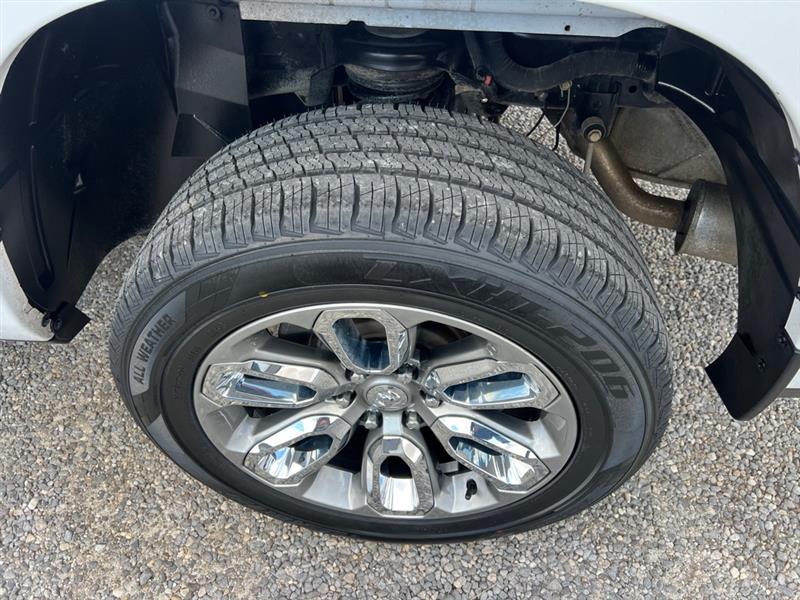 RAM 1500 Big Horn Crew Cab SWB 4WD 2019