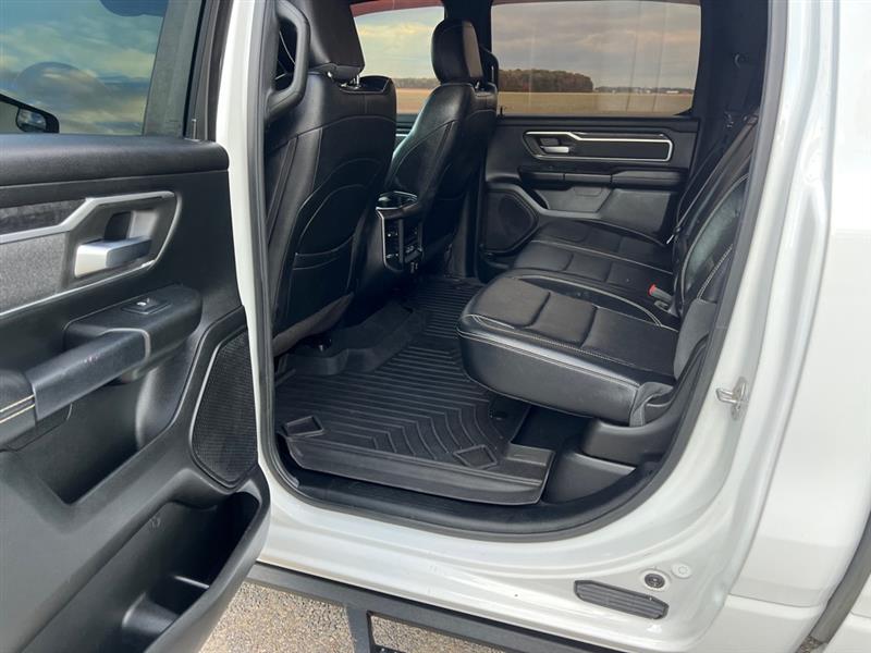 RAM 1500 Big Horn Crew Cab SWB 4WD 2019