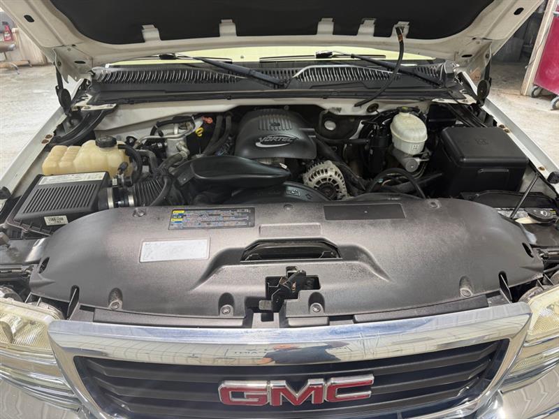 2004 GMC Sierra 1500 SLE - Photo 6
