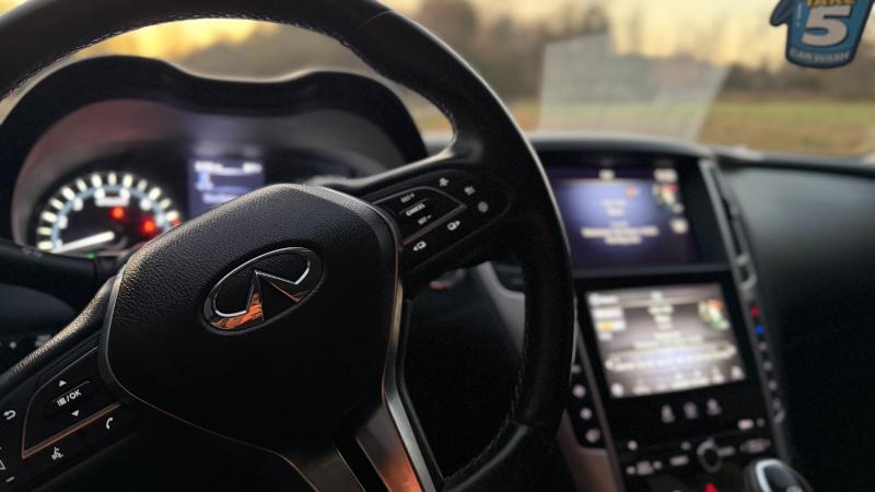 Infiniti Q50 3.0t LUXE 2021