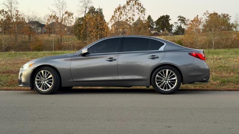 Infiniti Q50 3.0t LUXE 2021