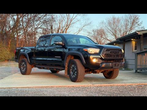 2017 Toyota Tacoma TRD Off Road Access Cab 6' Bed V6 4x4 AT (Natl)