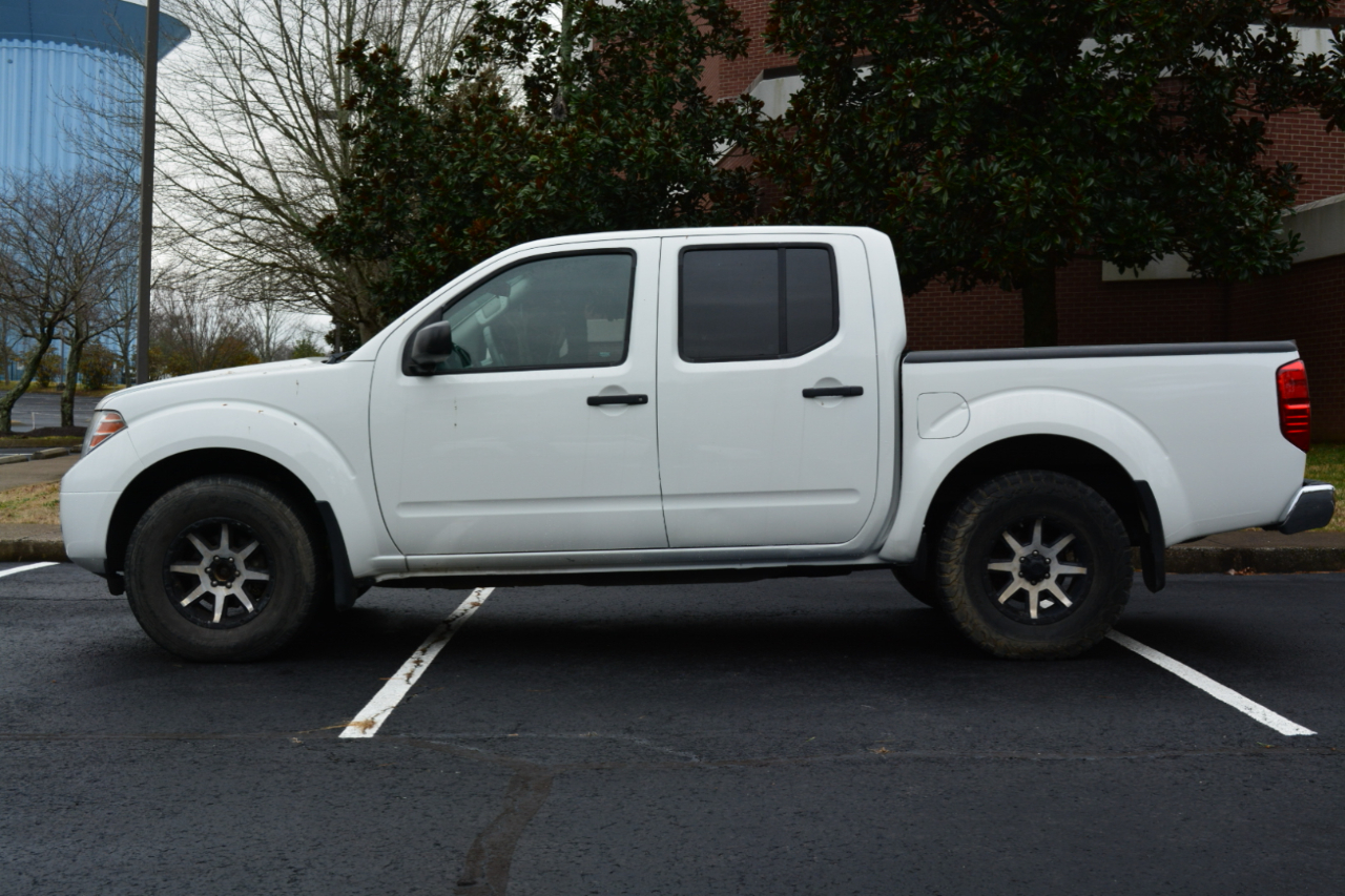 Nissan Frontier SV Crew Cab 4X4 V6 2018