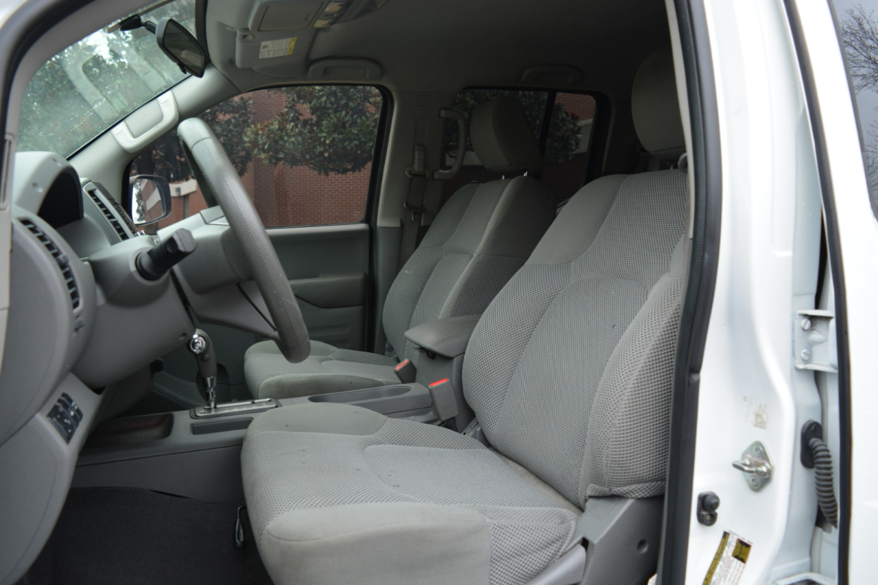 Nissan Frontier SV Crew Cab 4X4 V6 2018