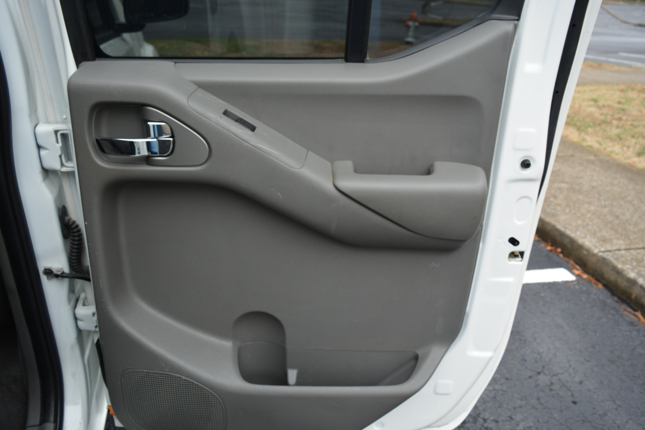 Nissan Frontier SV Crew Cab 4X4 V6 2018