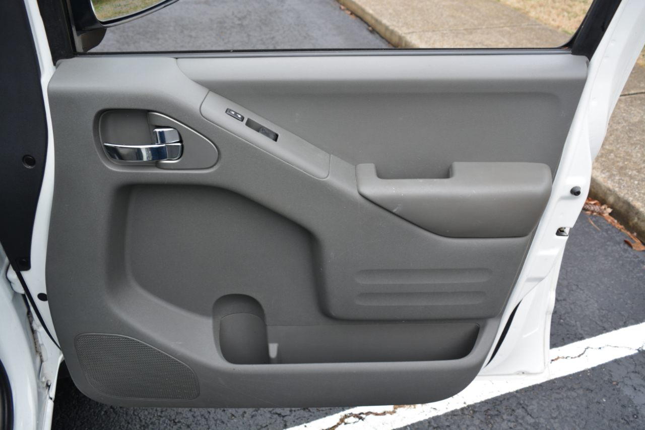 Nissan Frontier SV Crew Cab 4X4 V6 2018