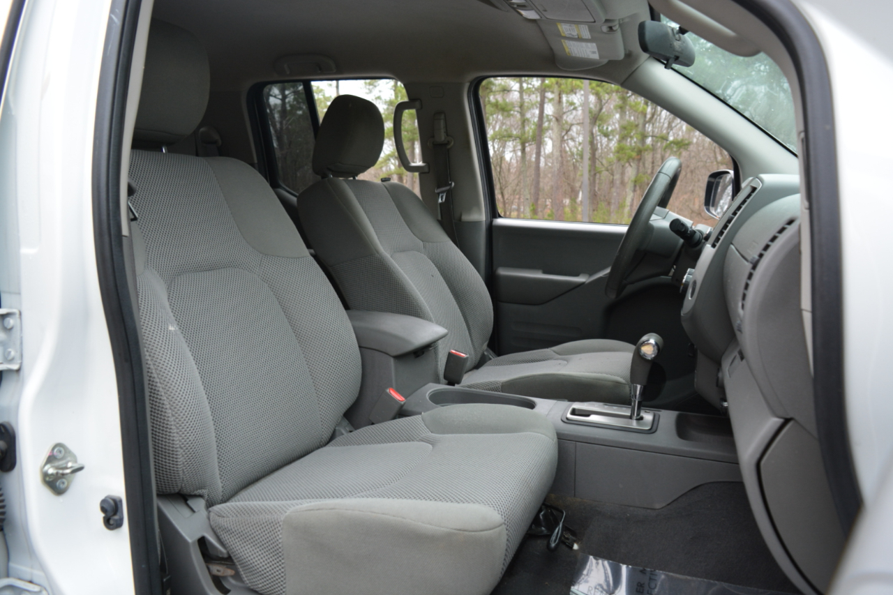 Nissan Frontier SV Crew Cab 4X4 V6 2018