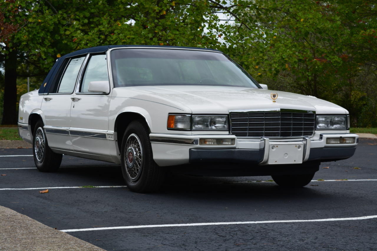 1992 Cadillac DeVille photo 2