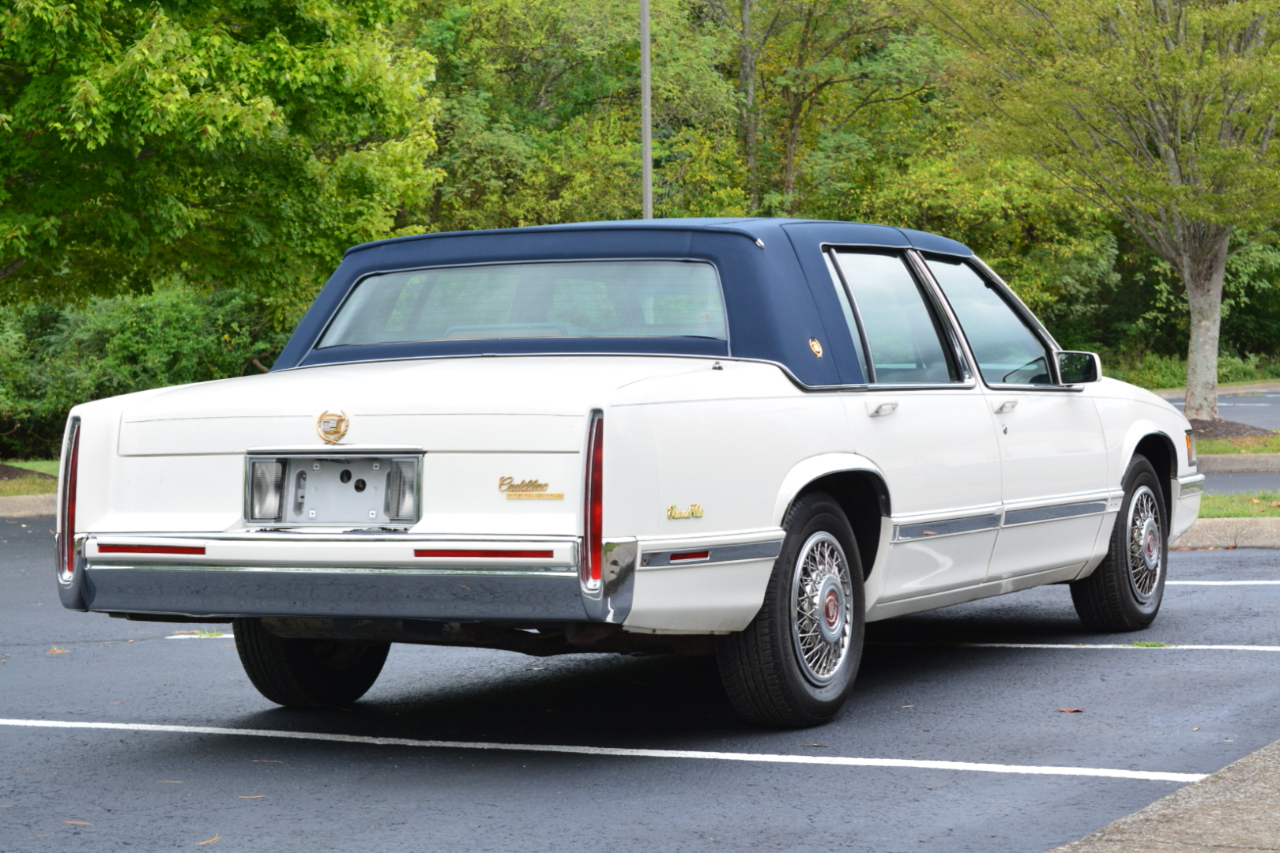 1992 Cadillac DeVille photo 4