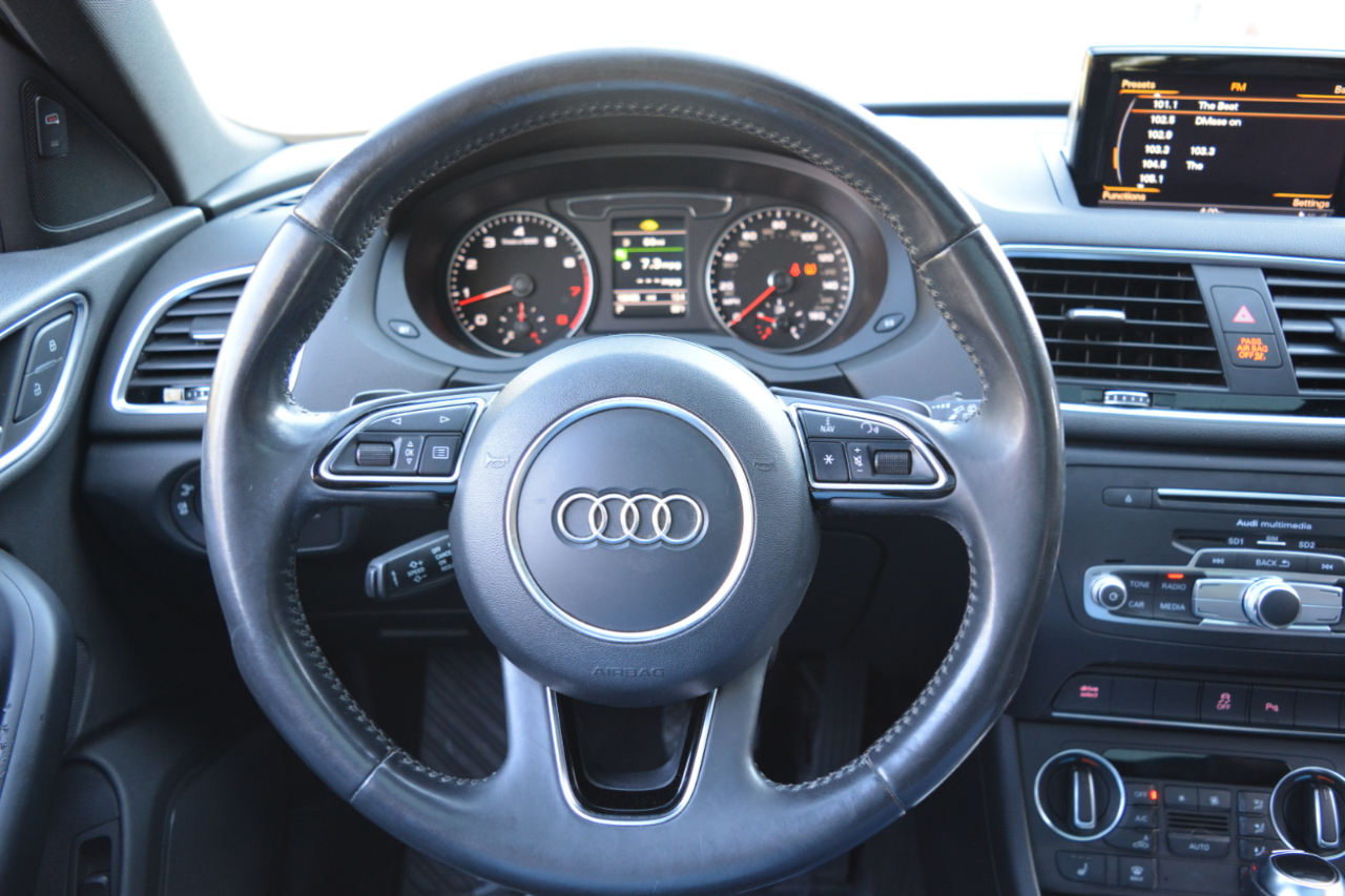 Audi Q3 2.0T quattro Premium Plus 2016