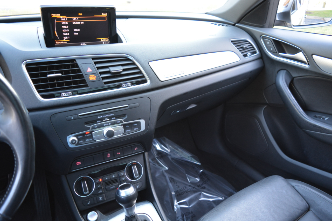 Audi Q3 2.0T quattro Premium Plus 2016