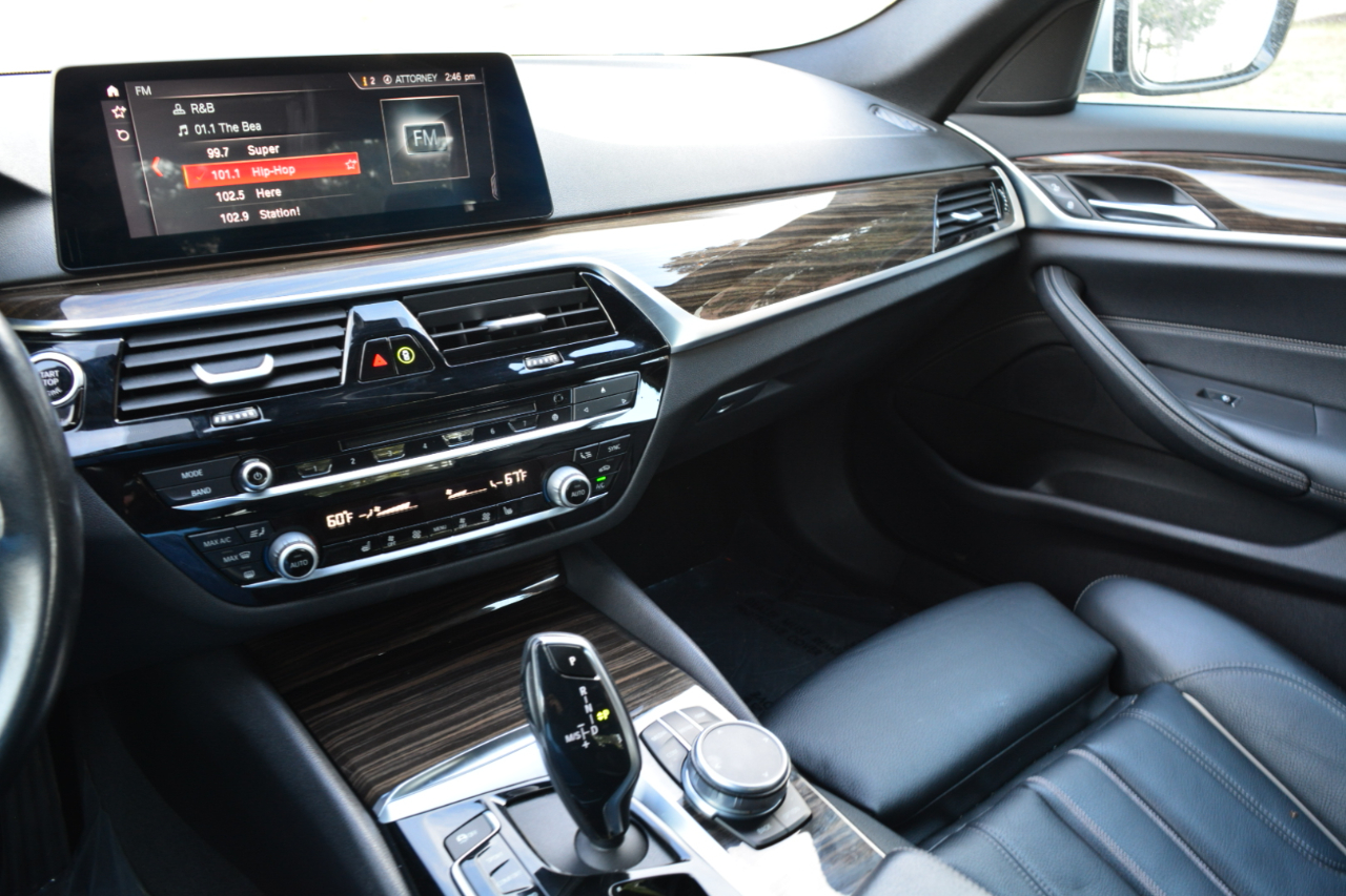 BMW 5-Series 530i xDrive 2019