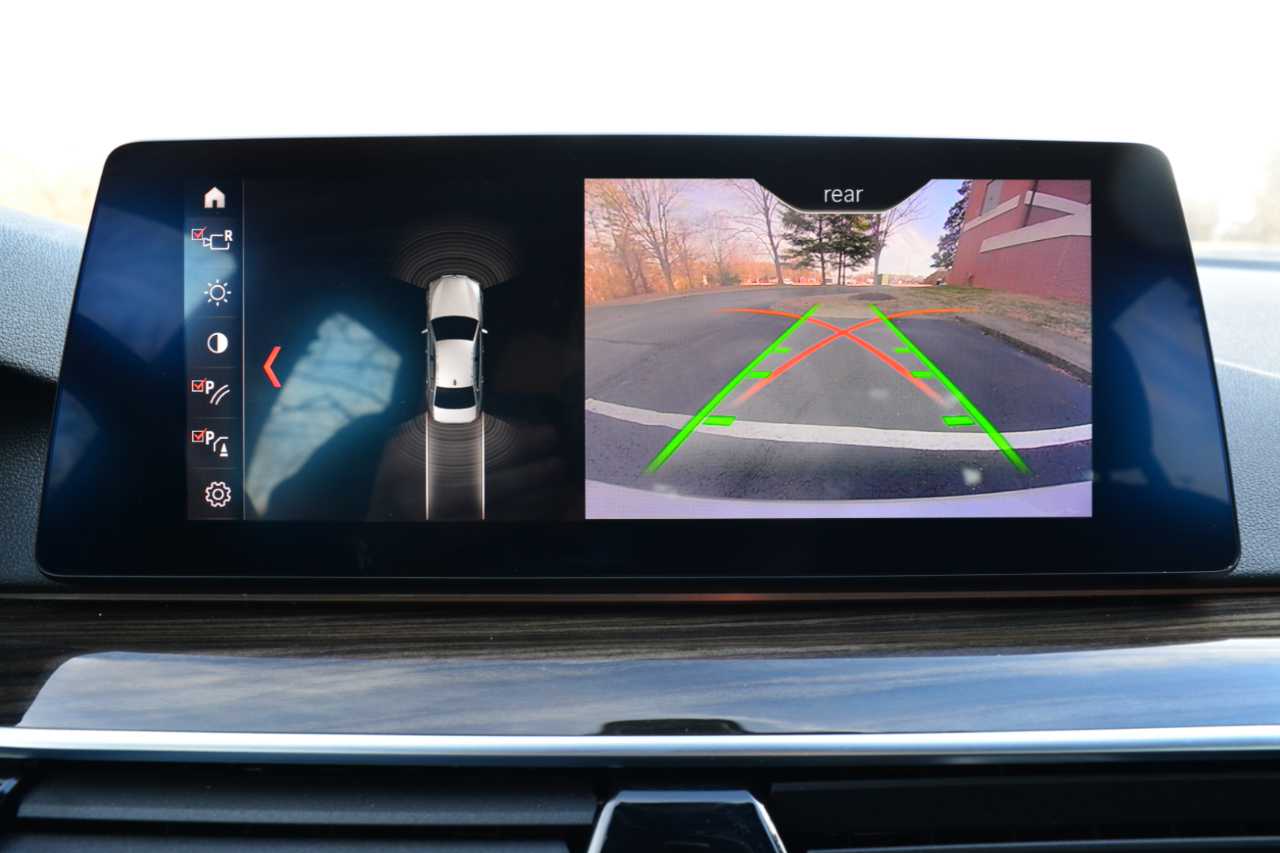 BMW 5-Series 530i xDrive 2019