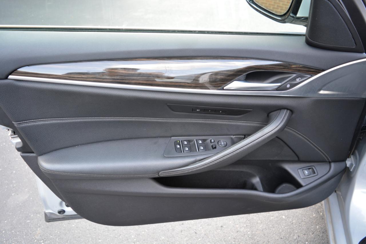 BMW 5-Series 530i xDrive 2019