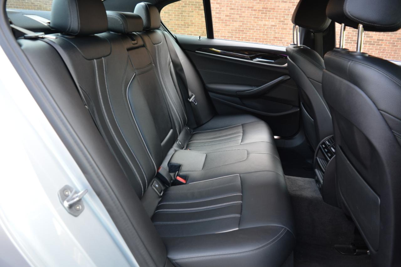 BMW 5-Series 530i xDrive 2019