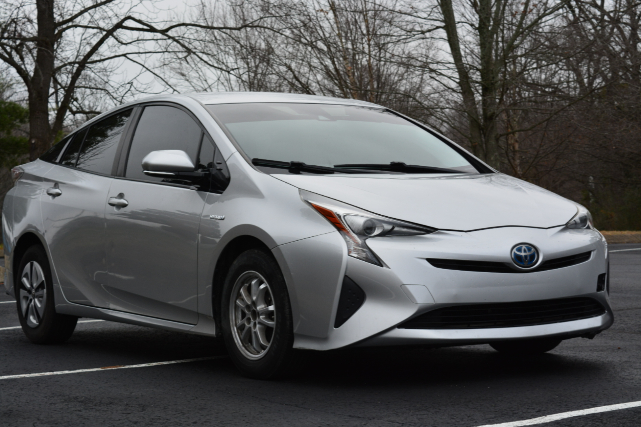 Toyota Prius Two Eco 2017