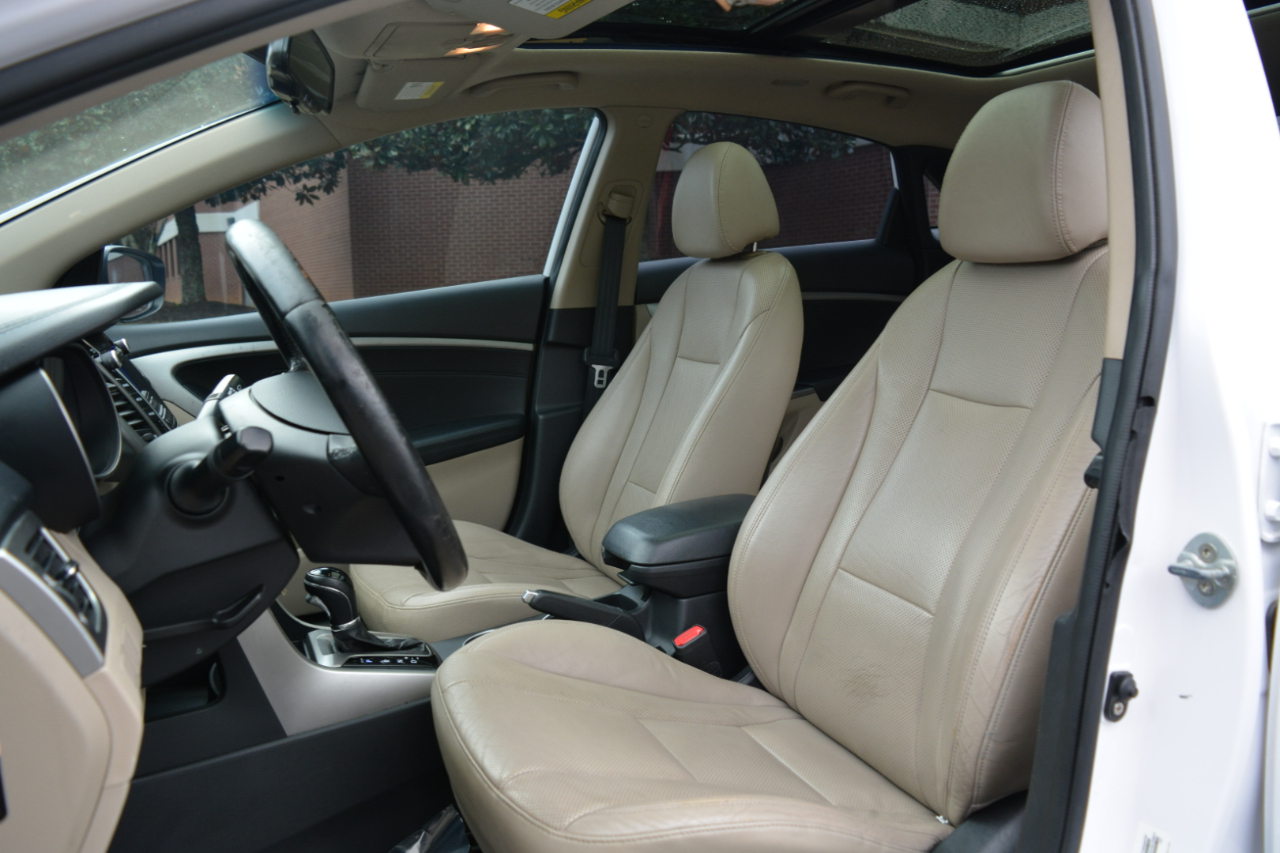 Hyundai Elantra GT A/T 2013