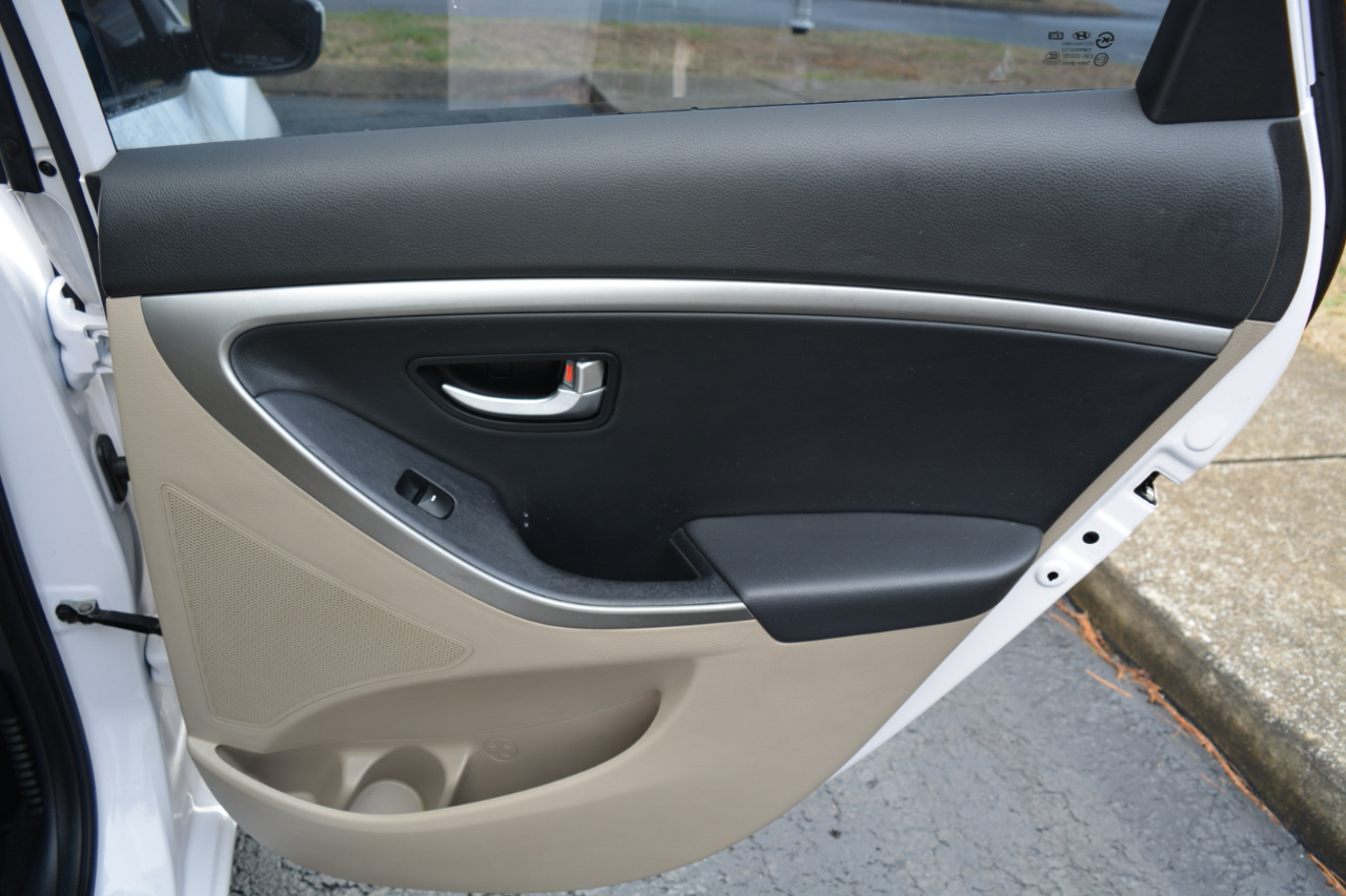 Hyundai Elantra GT A/T 2013