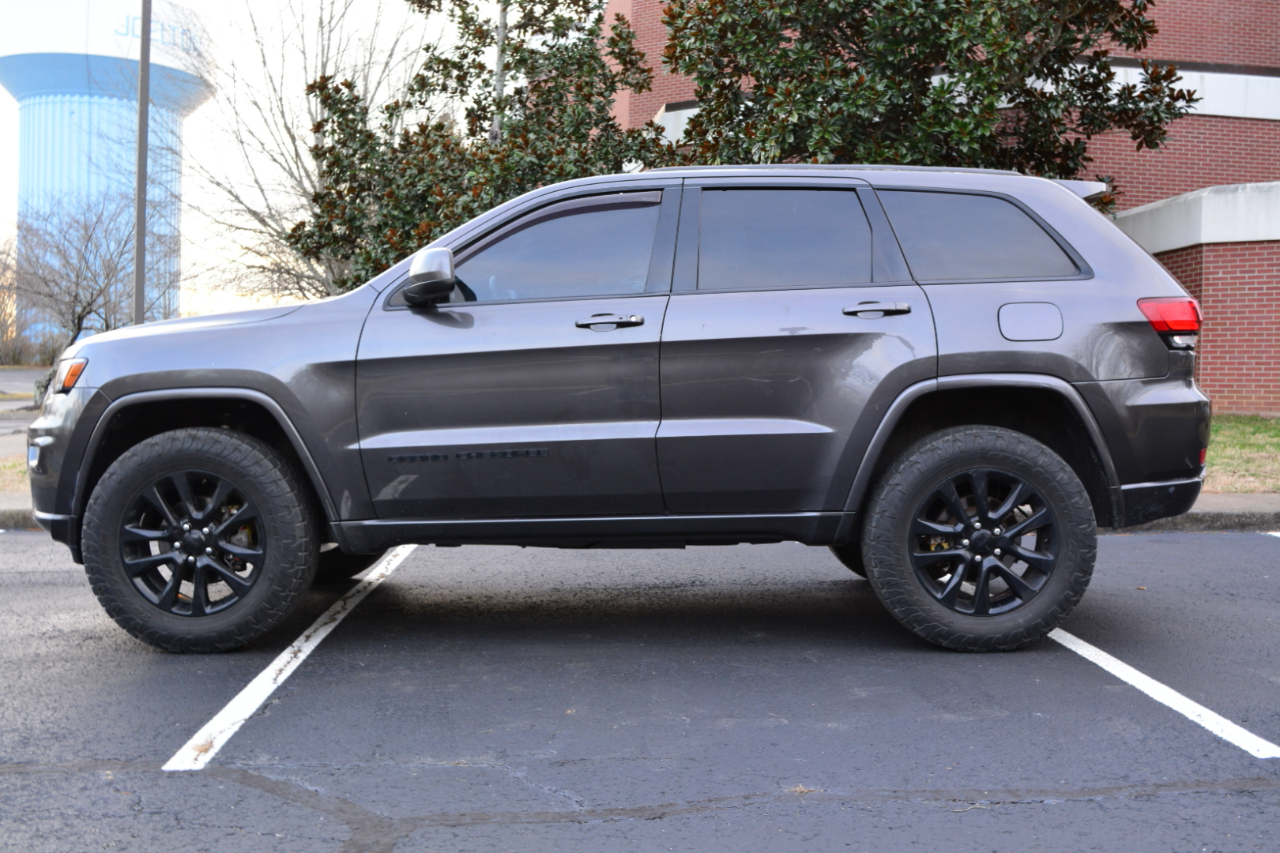 Jeep Grand Cherokee Laredo 4WD 2018