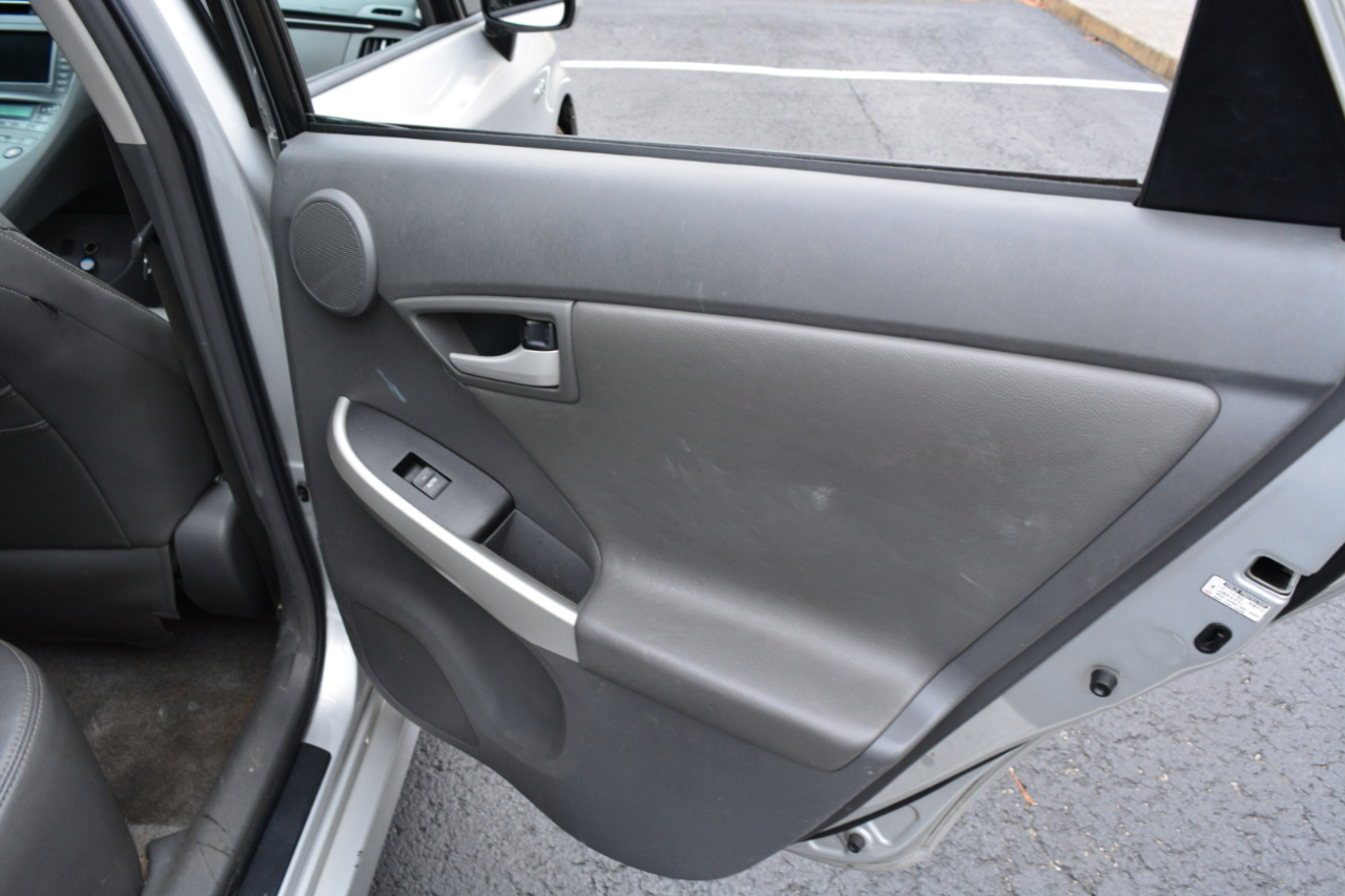 Toyota Prius Prius V 2010