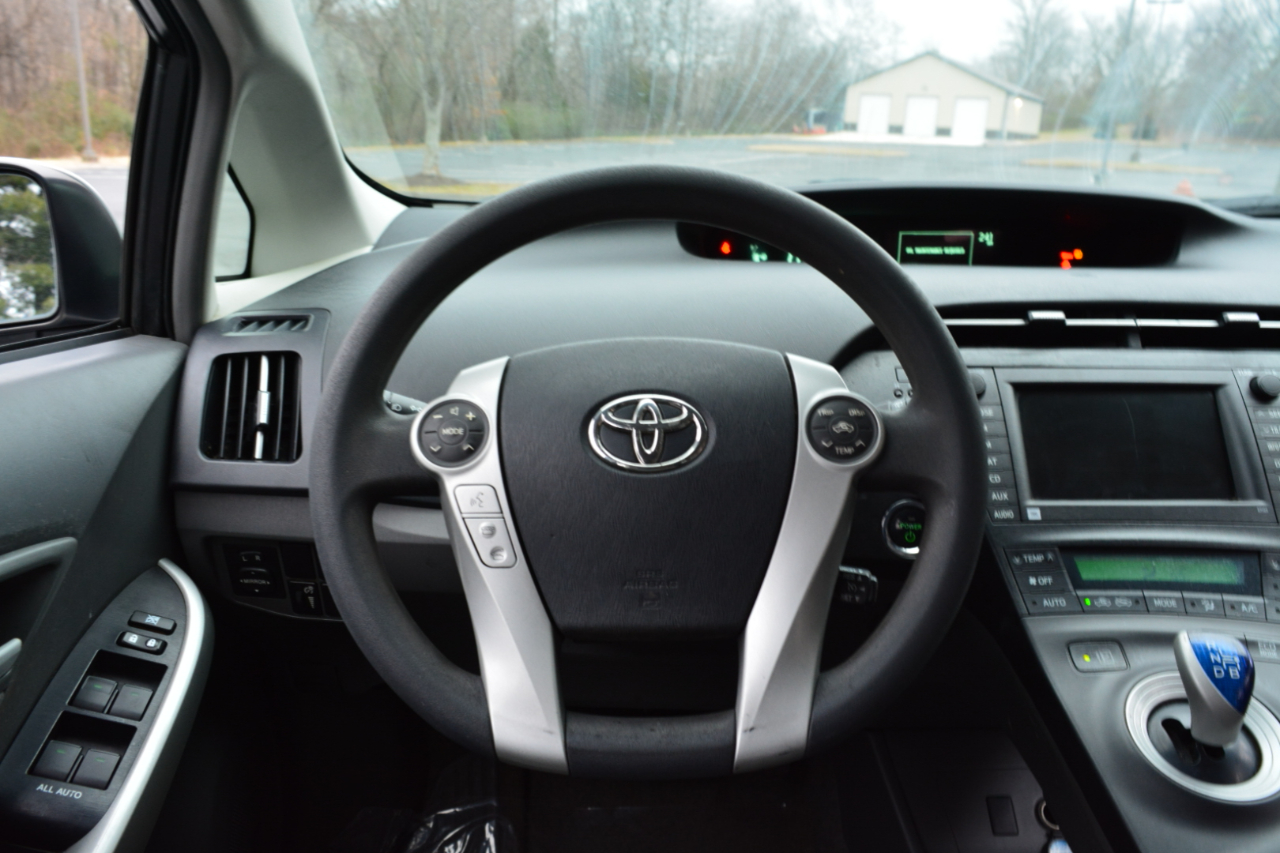 Toyota Prius Prius V 2010