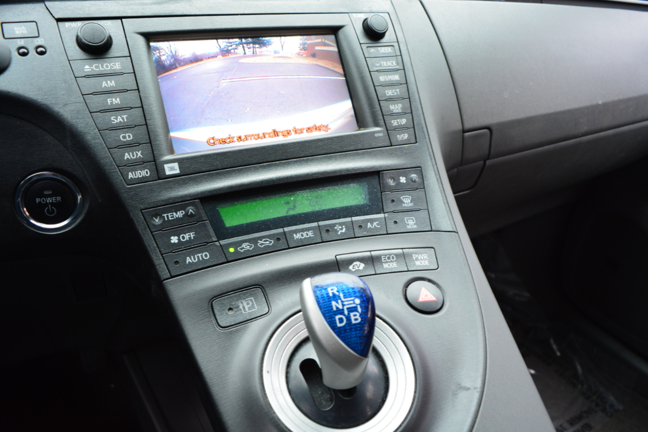 Toyota Prius Prius V 2010