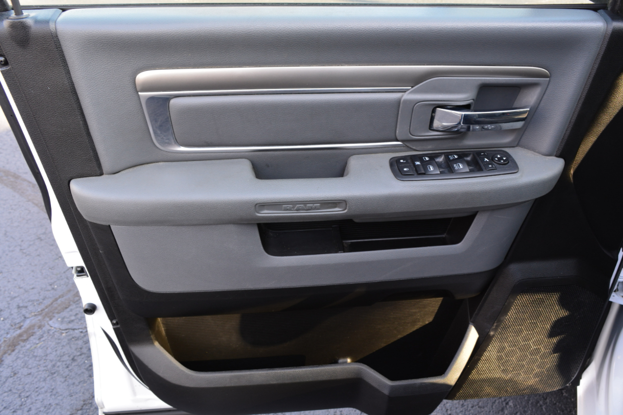 RAM 1500 Classic Tradesman Crew Cab LWB 2WD 2019