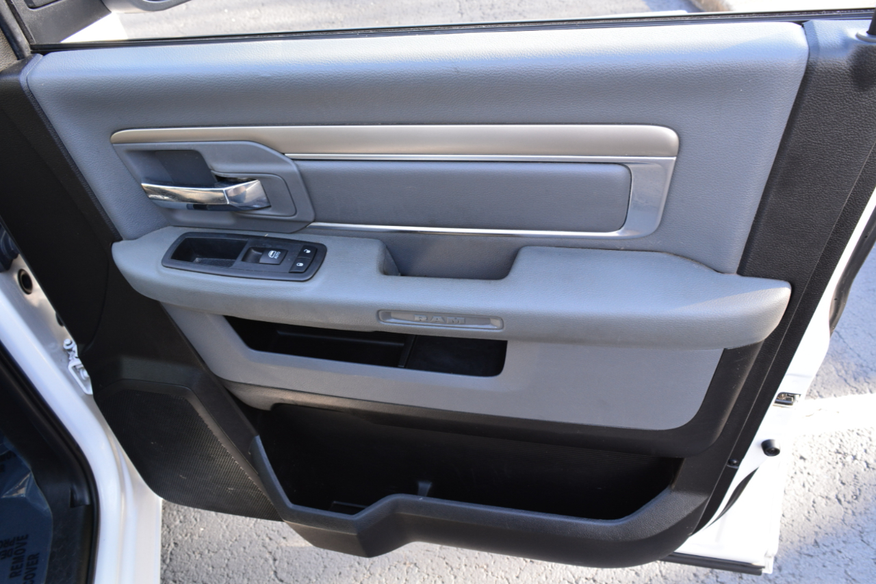 RAM 1500 Classic Tradesman Crew Cab LWB 2WD 2019