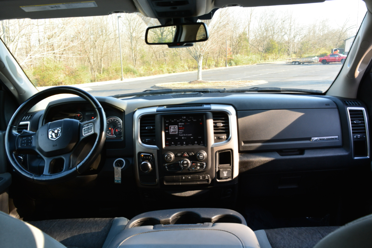 RAM 1500 Classic Tradesman Crew Cab LWB 2WD 2019