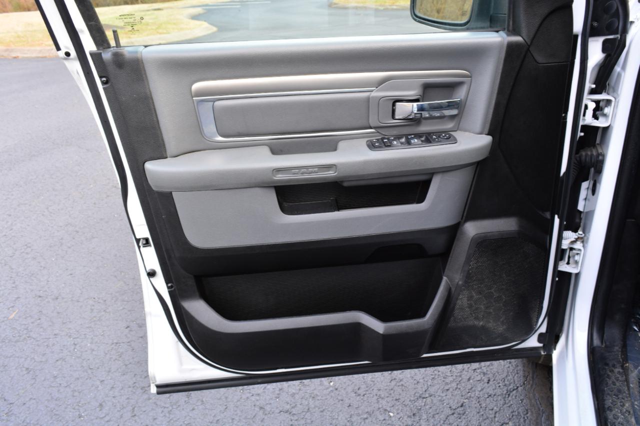 RAM 1500 Classic Tradesman Crew Cab LWB 2WD 2019