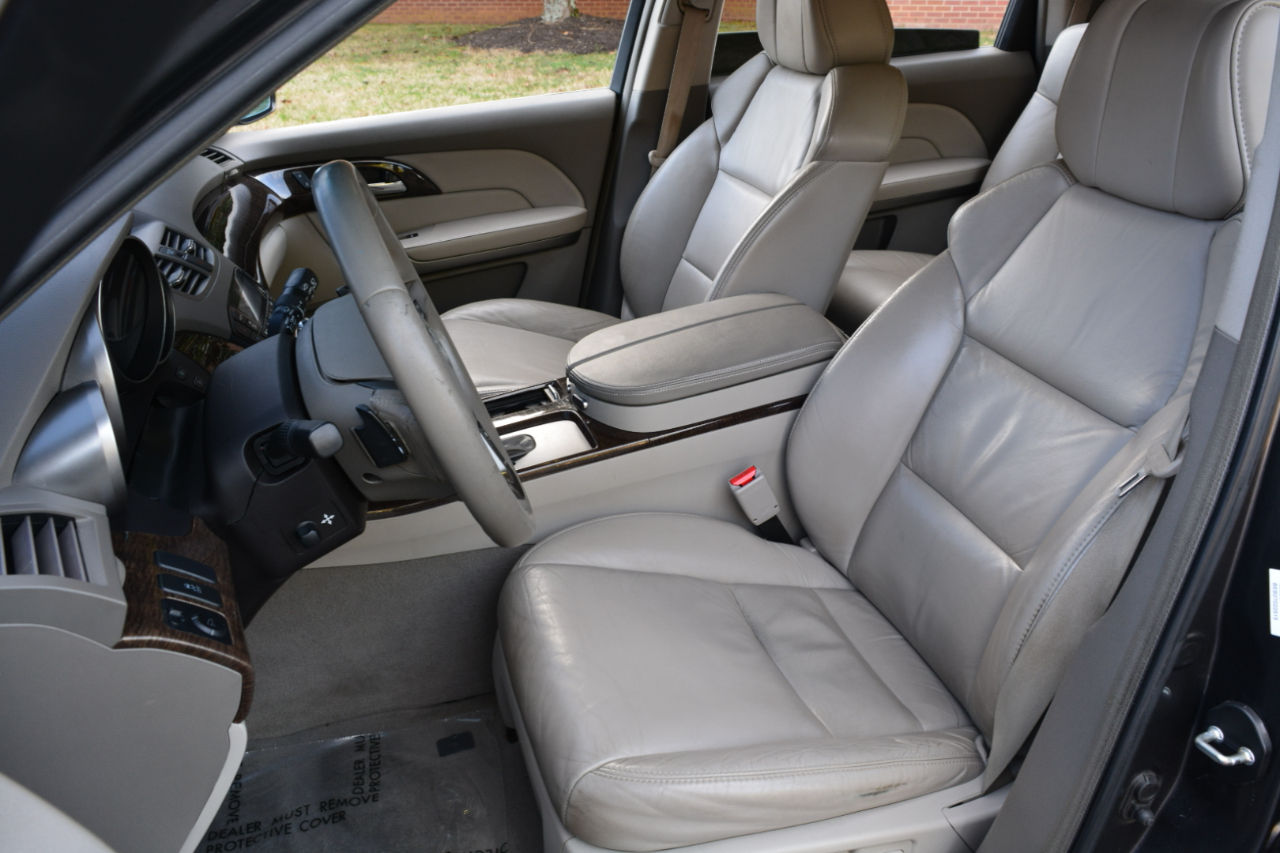 Acura MDX 6-Spd AT w/Tech Package 2011