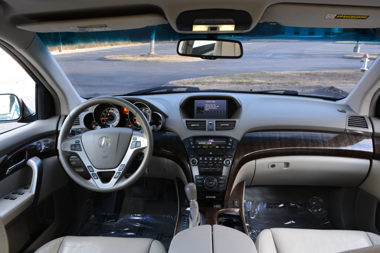 Acura MDX 6-Spd AT w/Tech Package 2011